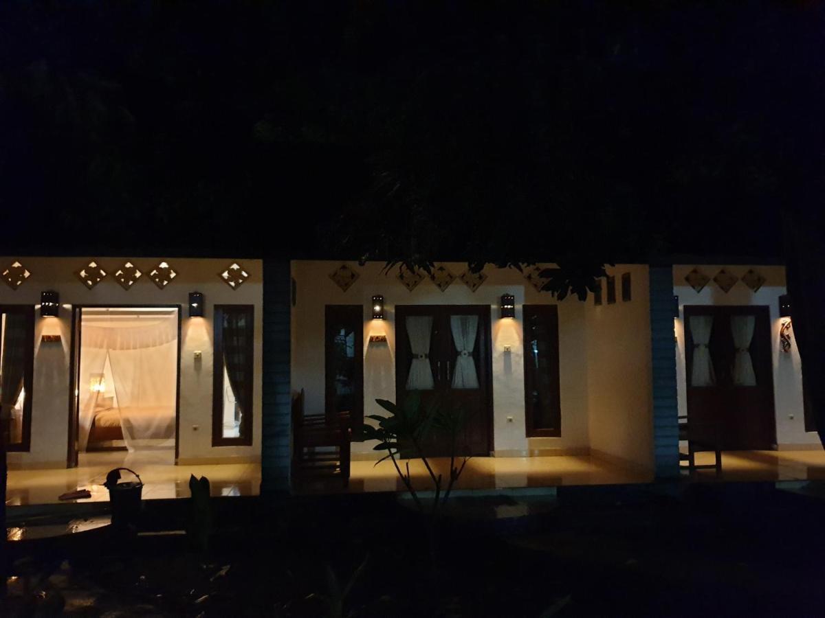 Five Time Home Stay Gili Air Eksteriør bilde