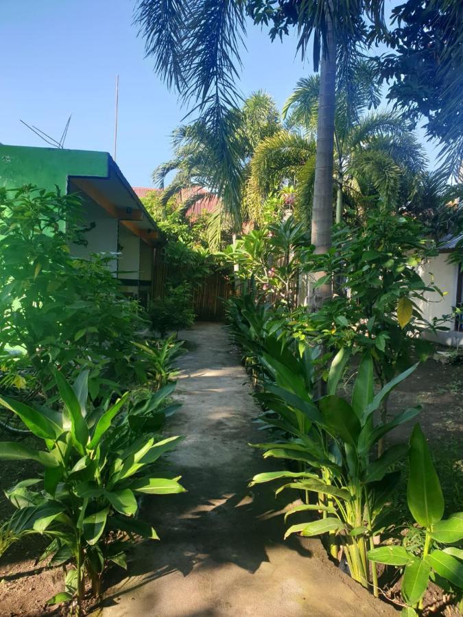 Five Time Home Stay Gili Air Eksteriør bilde